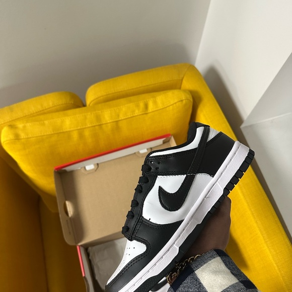 Nike Dunk Low Panda Size 6.5 Women’s - Picture 4 of 5